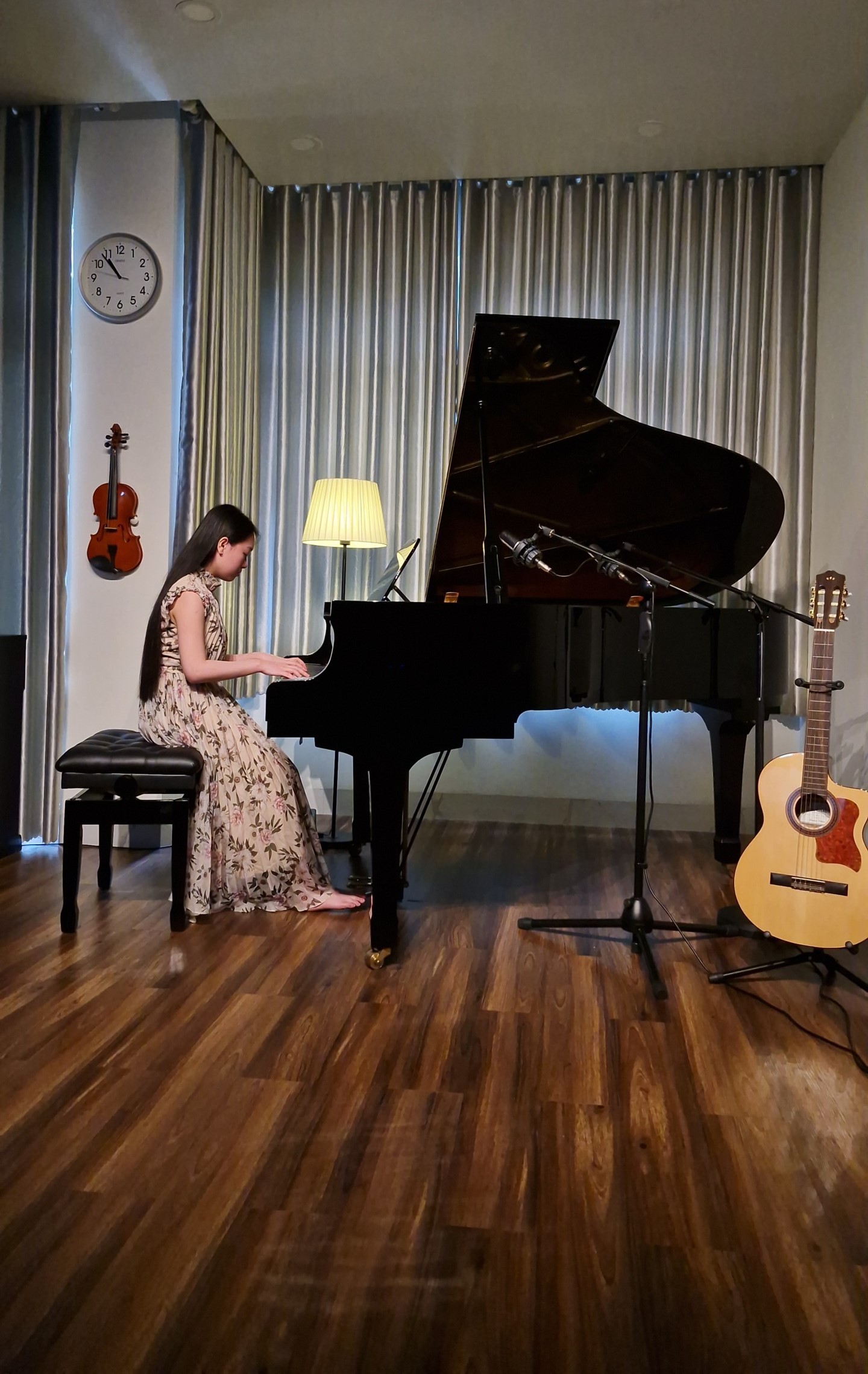 PIANO TRUNG CẤP